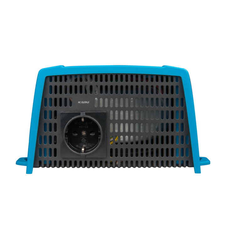 Victron Phoenix 1.2kVA 1kW inverter socket view